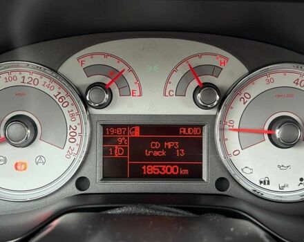 Сірий Фіат Лінеа, об'ємом двигуна 1.4 л та пробігом 185 тис. км за 4999 $, фото 12 на Automoto.ua