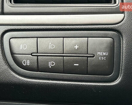 Серый Фиат Линеа, объемом двигателя 1.37 л и пробегом 185 тыс. км за 4999 $, фото 15 на Automoto.ua