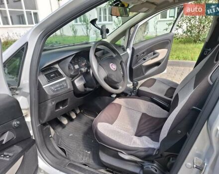 Сірий Фіат Лінеа, об'ємом двигуна 1.37 л та пробігом 77 тис. км за 5099 $, фото 4 на Automoto.ua