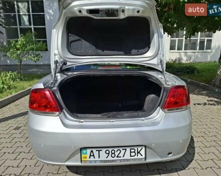 Сірий Фіат Лінеа, об'ємом двигуна 1.37 л та пробігом 77 тис. км за 5099 $, фото 10 на Automoto.ua