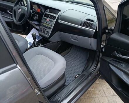 Сірий Фіат Лінеа, об'ємом двигуна 1.4 л та пробігом 181 тис. км за 3999 $, фото 22 на Automoto.ua