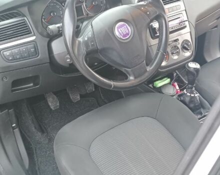 Серый Фиат Линеа, объемом двигателя 1.4 л и пробегом 253 тыс. км за 4000 $, фото 4 на Automoto.ua