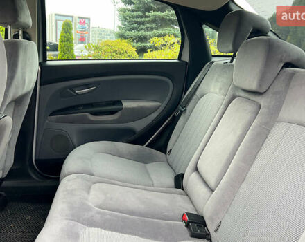 Серый Фиат Линеа, объемом двигателя 1.37 л и пробегом 185 тыс. км за 4999 $, фото 19 на Automoto.ua