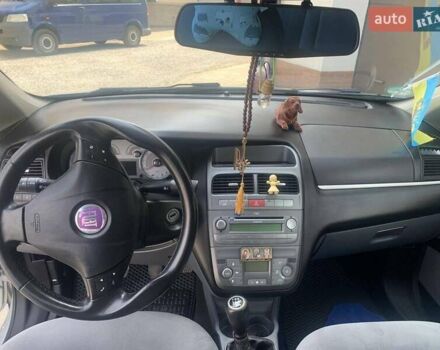 Серый Фиат Линеа, объемом двигателя 1.37 л и пробегом 182 тыс. км за 4500 $, фото 16 на Automoto.ua