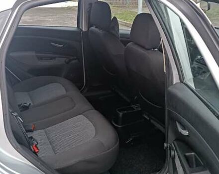 Сірий Фіат Лінеа, об'ємом двигуна 1.37 л та пробігом 253 тис. км за 4000 $, фото 5 на Automoto.ua