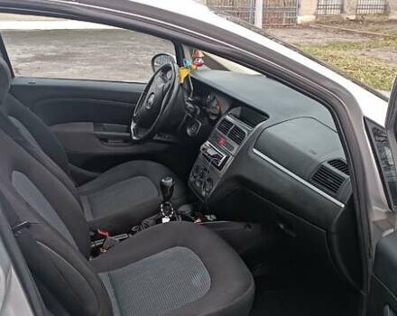 Сірий Фіат Лінеа, об'ємом двигуна 1.37 л та пробігом 253 тис. км за 4000 $, фото 7 на Automoto.ua