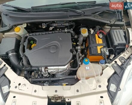 Сірий Фіат Лінеа, об'ємом двигуна 1.37 л та пробігом 34 тис. км за 6150 $, фото 9 на Automoto.ua