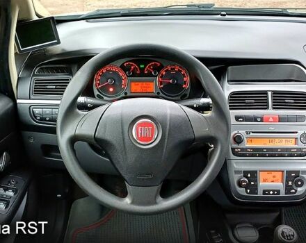 Серый Фиат Линеа, объемом двигателя 1.3 л и пробегом 53 тыс. км за 7700 $, фото 8 на Automoto.ua