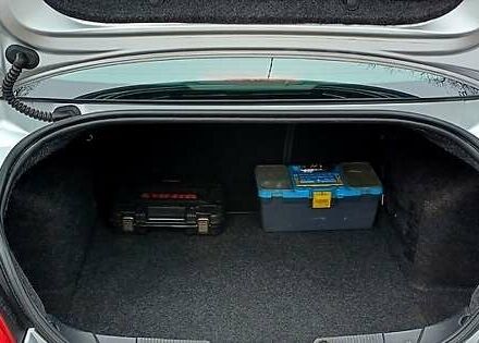 Серый Фиат Линеа, объемом двигателя 1.3 л и пробегом 53 тыс. км за 7700 $, фото 10 на Automoto.ua