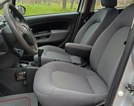 Сірий Фіат Лінеа, об'ємом двигуна 1.25 л та пробігом 53 тис. км за 7500 $, фото 7 на Automoto.ua