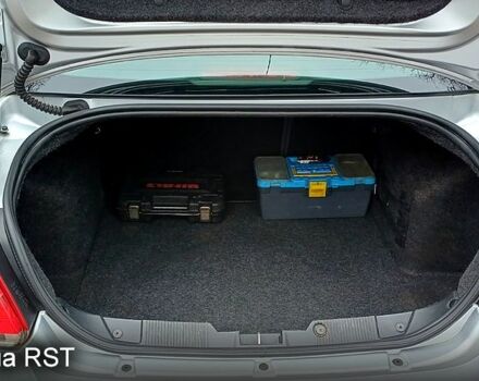 Серый Фиат Линеа, объемом двигателя 1.3 л и пробегом 53 тыс. км за 7700 $, фото 11 на Automoto.ua