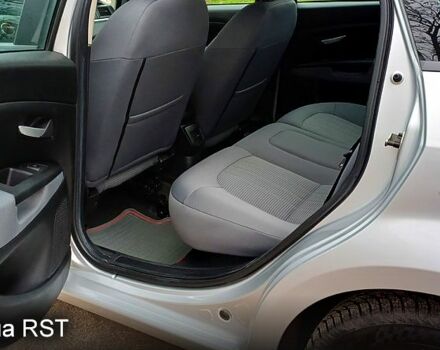 Серый Фиат Линеа, объемом двигателя 1.3 л и пробегом 53 тыс. км за 7700 $, фото 5 на Automoto.ua