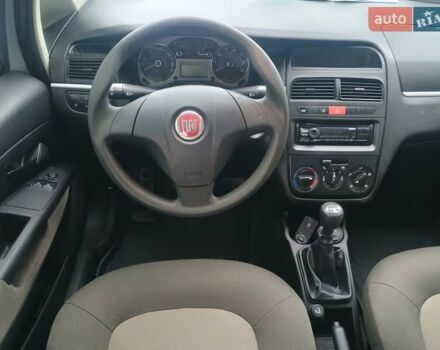 Серый Фиат Линеа, объемом двигателя 1.37 л и пробегом 45 тыс. км за 6600 $, фото 10 на Automoto.ua