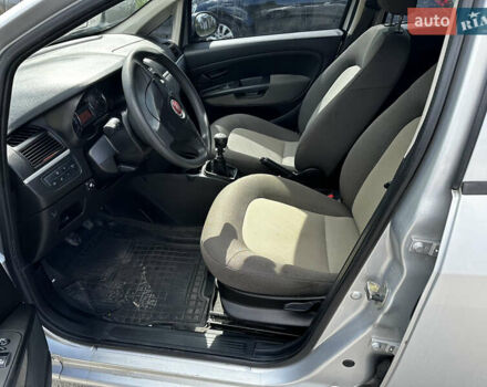 Серый Фиат Линеа, объемом двигателя 1.37 л и пробегом 262 тыс. км за 3600 $, фото 12 на Automoto.ua