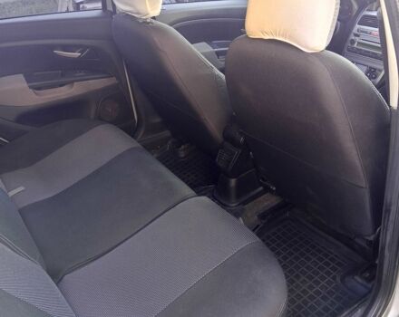 Серый Фиат Линеа, объемом двигателя 1.2 л и пробегом 254 тыс. км за 4600 $, фото 22 на Automoto.ua