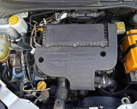 Серый Фиат Линеа, объемом двигателя 1.2 л и пробегом 254 тыс. км за 4600 $, фото 4 на Automoto.ua