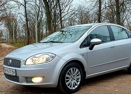 Серый Фиат Линеа, объемом двигателя 1.3 л и пробегом 53 тыс. км за 7700 $, фото 13 на Automoto.ua