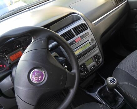 Серый Фиат Линеа, объемом двигателя 1.2 л и пробегом 254 тыс. км за 4600 $, фото 19 на Automoto.ua