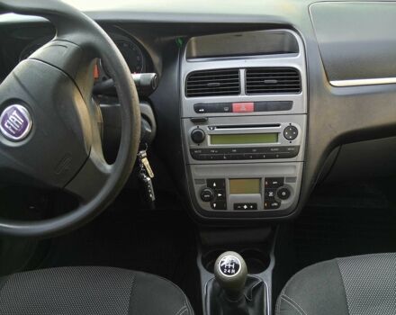 Серый Фиат Линеа, объемом двигателя 1.2 л и пробегом 254 тыс. км за 4600 $, фото 21 на Automoto.ua