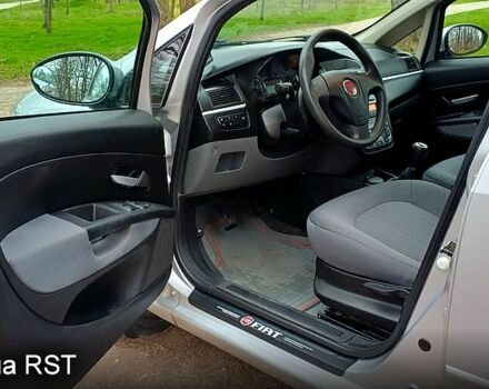 Серый Фиат Линеа, объемом двигателя 1.3 л и пробегом 53 тыс. км за 7700 $, фото 4 на Automoto.ua