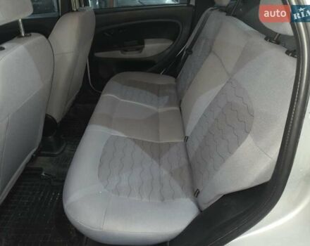 Сірий Фіат Лінеа, об'ємом двигуна 1.37 л та пробігом 113 тис. км за 6500 $, фото 18 на Automoto.ua