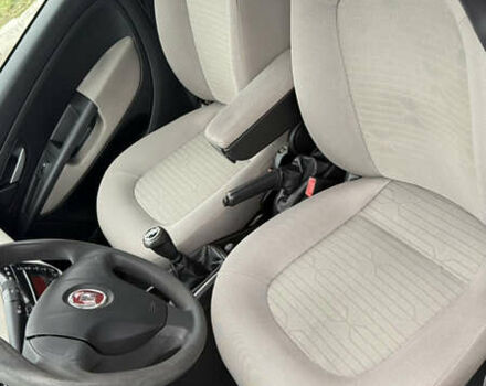 Серый Фиат Линеа, объемом двигателя 1.25 л и пробегом 121 тыс. км за 6500 $, фото 7 на Automoto.ua