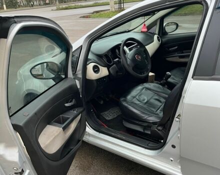 Серый Фиат Линеа, объемом двигателя 1.4 л и пробегом 280 тыс. км за 4500 $, фото 5 на Automoto.ua