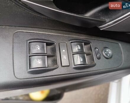 Серый Фиат Линеа, объемом двигателя 1.37 л и пробегом 180 тыс. км за 490 $, фото 28 на Automoto.ua