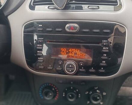 Серый Фиат Линеа, объемом двигателя 1.37 л и пробегом 180 тыс. км за 490 $, фото 23 на Automoto.ua