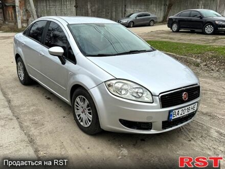 Серый Фиат Линеа, объемом двигателя 1.2 л и пробегом 190 тыс. км за 3750 $, фото 1 на Automoto.ua