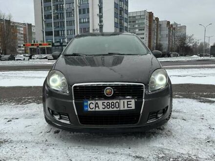 Серый Фиат Линеа, объемом двигателя 1.25 л и пробегом 305 тыс. км за 4800 $, фото 1 на Automoto.ua