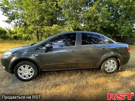 Фіат Лінеа 2011 у Новых Санжарах на Automoto.ua Сірий Фіат Лінеа, об'ємом двигуна 1.2 л та пробігом 190 тис. км за 4000 $, фото 1 на Automoto.ua