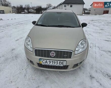 Серый Фиат Линеа, объемом двигателя 1.4 л и пробегом 33 тыс. км за 5900 $, фото 1 на Automoto.ua