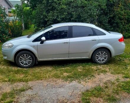 Серый Фиат Линеа, объемом двигателя 1.4 л и пробегом 201 тыс. км за 4200 $, фото 1 на Automoto.ua