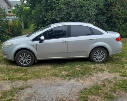 Серый Фиат Линеа, объемом двигателя 1.4 л и пробегом 200 тыс. км за 4200 $, фото 1 на Automoto.ua