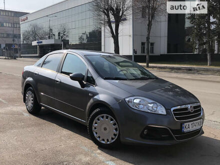Фиат Линеа 2013 в Киеве на Automoto.ua Серый Фиат Линеа, объемом двигателя 1.3 л и пробегом 122 тыс. км за 6300 $, фото 1 на Automoto.ua