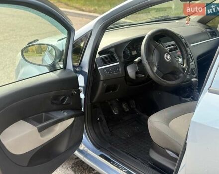 Фіат Лінеа 2007 у Харкові на Automoto.ua Синій Фіат Лінеа, об'ємом двигуна 1.37 л та пробігом 170 тис. км за 4400 $, фото 12 на Automoto.ua