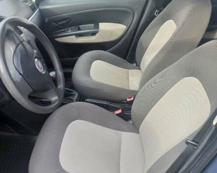 Синий Фиат Линеа, объемом двигателя 1.37 л и пробегом 205 тыс. км за 3200 $, фото 14 на Automoto.ua