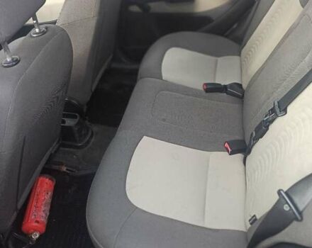 Синий Фиат Линеа, объемом двигателя 1.37 л и пробегом 205 тыс. км за 3200 $, фото 18 на Automoto.ua