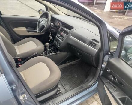 Синій Фіат Лінеа, об'ємом двигуна 1.37 л та пробігом 200 тис. км за 3500 $, фото 9 на Automoto.ua