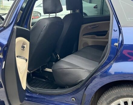 Синій Фіат Лінеа, об'ємом двигуна 1.3 л та пробігом 227 тис. км за 4799 $, фото 5 на Automoto.ua