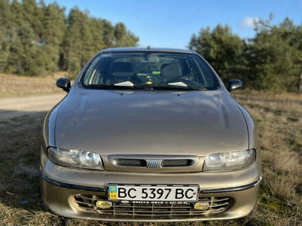 Фіат Мареа 1997 у Бродах на Automoto.ua Бежевий Фіат Мареа, об'ємом двигуна 1.6 л та пробігом 241 тис. км за 2000 $, фото 1 на Automoto.ua