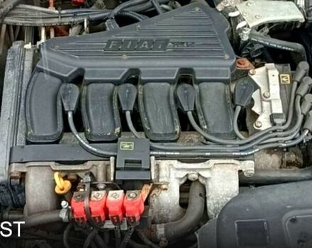 Серый Фиат Мареа, объемом двигателя 1.6 л и пробегом 300 тыс. км за 2500 $, фото 1 на Automoto.ua