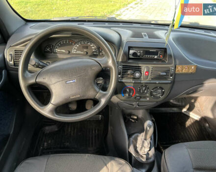 Синий Фиат Мареа, объемом двигателя 1.58 л и пробегом 154 тыс. км за 1600 $, фото 3 на Automoto.ua