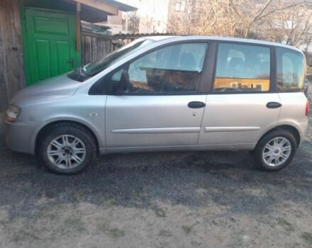 Серый Фиат Мультипла, объемом двигателя 1.4 л и пробегом 123 тыс. км за 1900 $, фото 4 на Automoto.ua