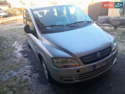 Сірий Фіат Мультіпла, об'ємом двигуна 1.6 л та пробігом 123 тис. км за 1900 $, фото 1 на Automoto.ua