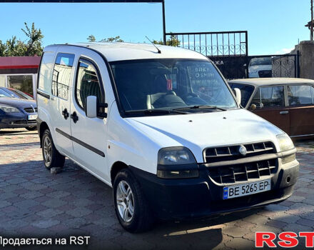 Белый Фиат Добло, объемом двигателя 1.9 л и пробегом 300 тыс. км за 2999 $, фото 2 на Automoto.ua