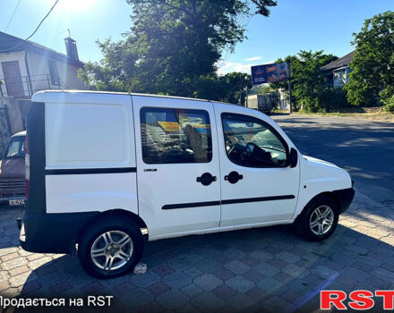 Белый Фиат Добло, объемом двигателя 1.9 л и пробегом 300 тыс. км за 2999 $, фото 7 на Automoto.ua