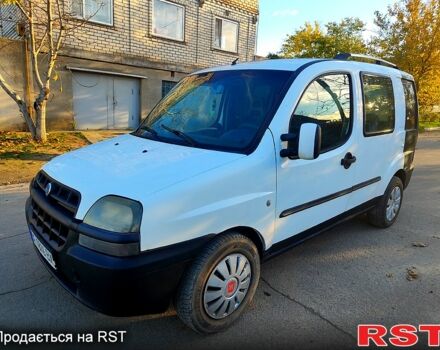 Белый Фиат Добло, объемом двигателя 1.9 л и пробегом 200 тыс. км за 1650 $, фото 6 на Automoto.ua