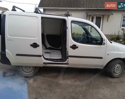 Белый Фиат Добло, объемом двигателя 1.9 л и пробегом 99 тыс. км за 3100 $, фото 1 на Automoto.ua